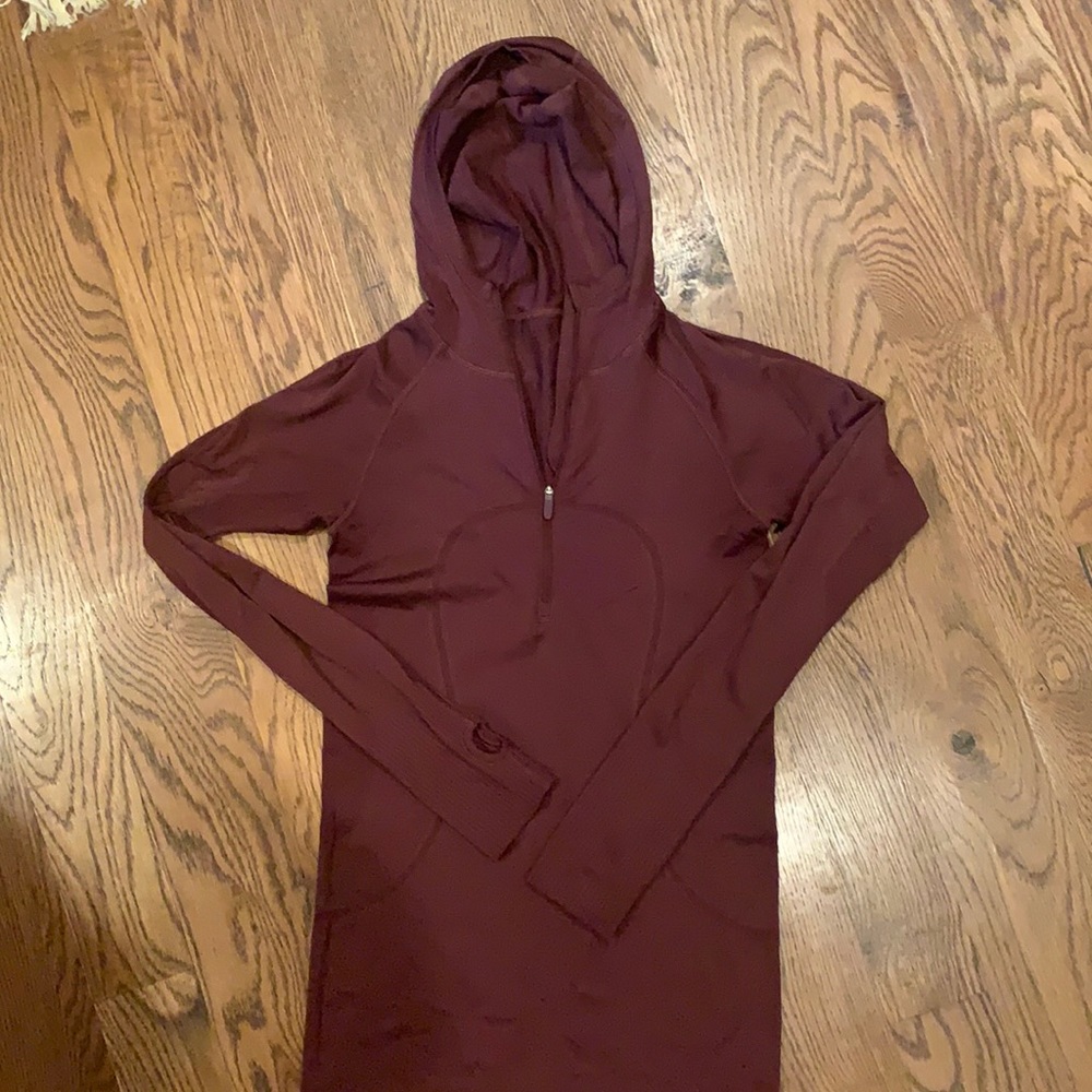 Hooded swiftly tech l/s size 6